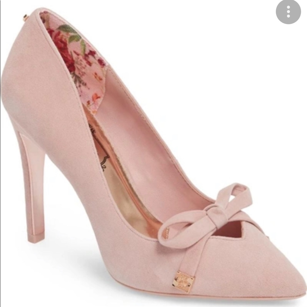 Ted Baker Gewell bow heels in Mink Mink 🎀